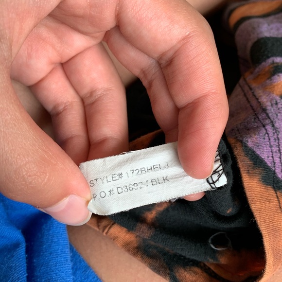 Restyled Y2k Bleached Rainbow Peace Sign T-Shirt - Picture 8 of 8